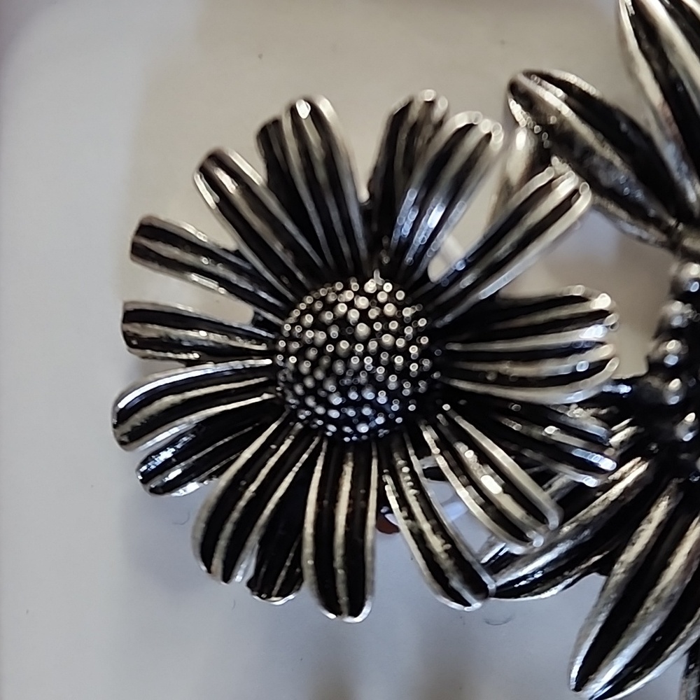 ZARA Double Flower Earrings - Picture 9 of 13